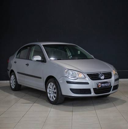 VOLKSWAGEN POLO SEDAN 1.6 MI COMFORTLINE 8V FLEX 4P MANUAL VOLKSWAGEN POLO SEDAN 1.6 MI COMFORTLINE 8V FLEX 4P MANUAL